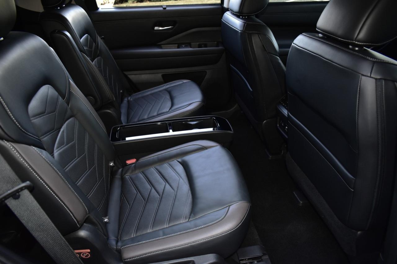 2023 Nissan Pathfinder Platinum Tampa FL