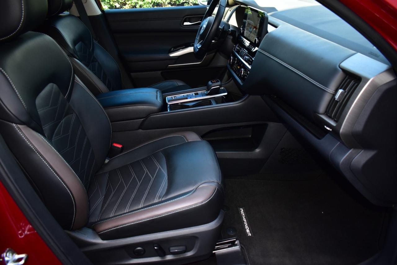 2023 Nissan Pathfinder Platinum Tampa FL