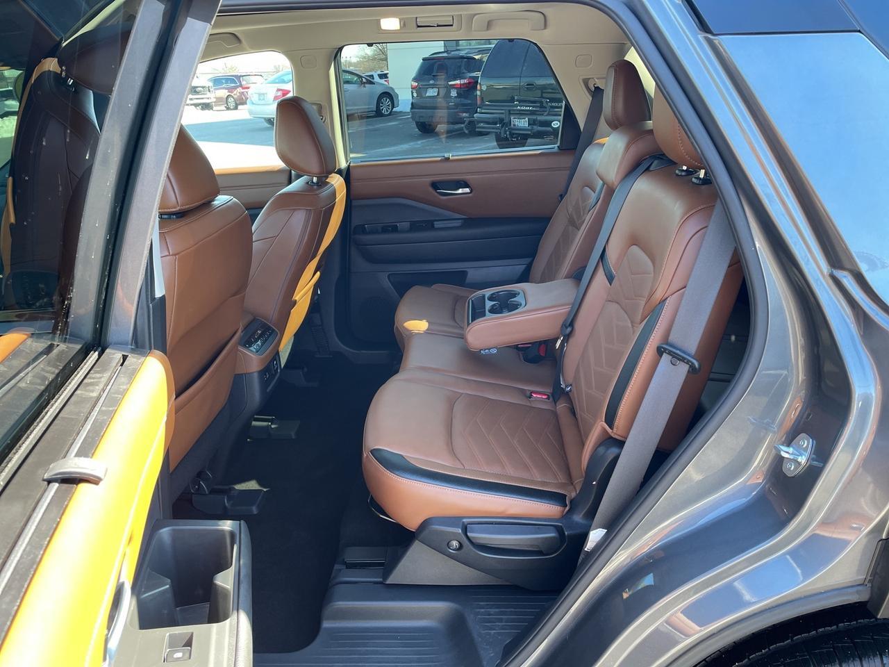 2023 Nissan Pathfinder Platinum Springfield VA