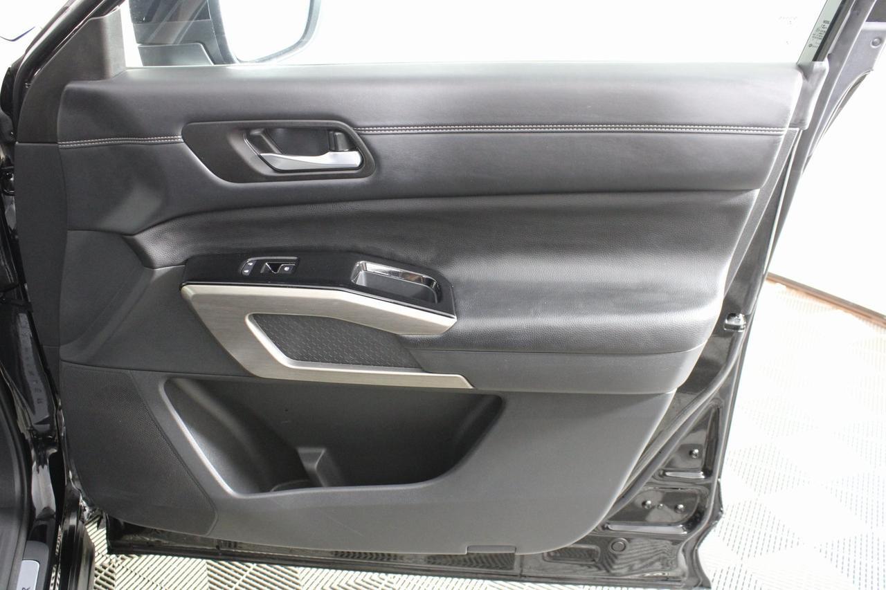 2023 Nissan Pathfinder Platinum Manassas VA