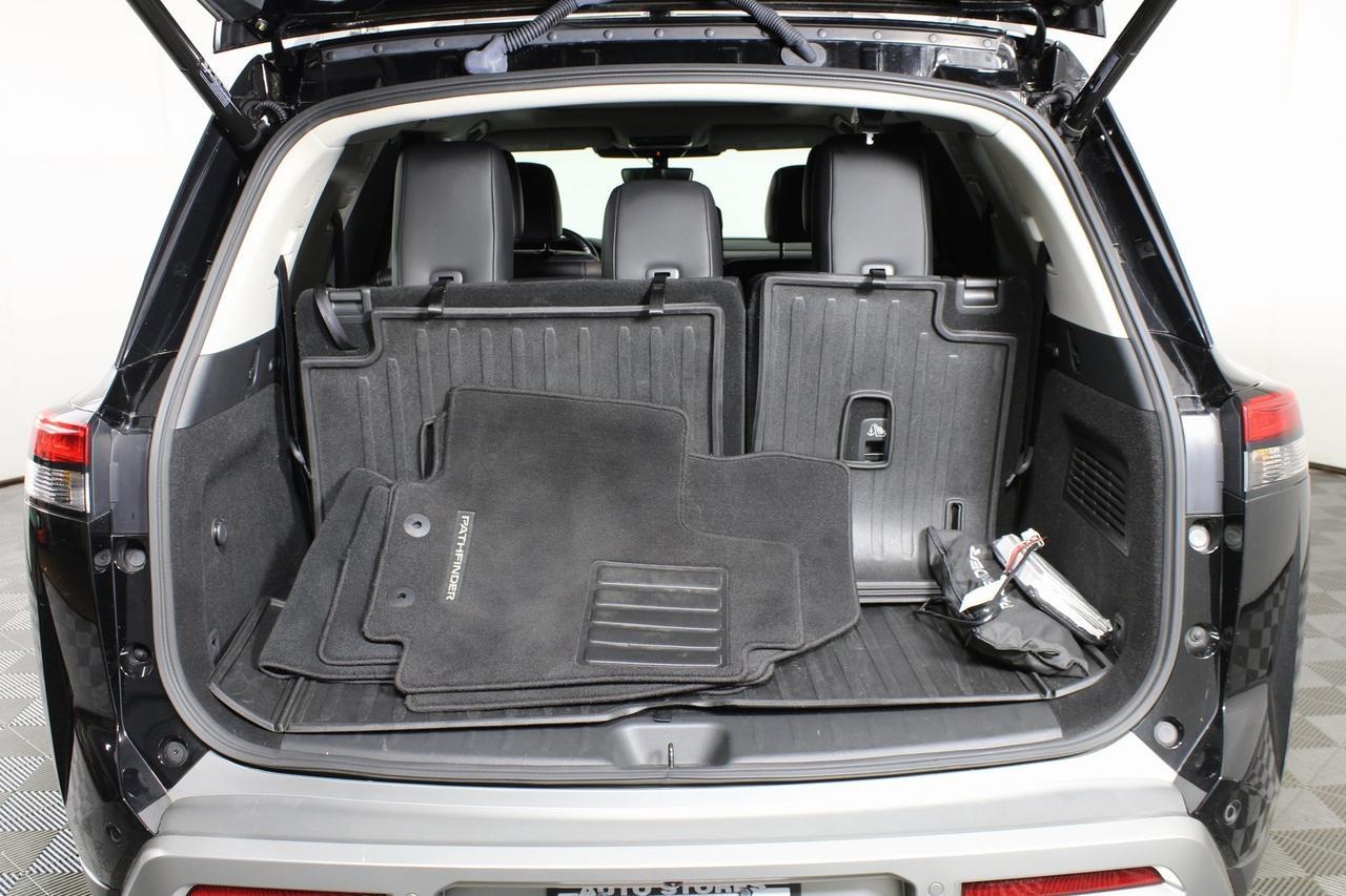 2023 Nissan Pathfinder Platinum Manassas VA
