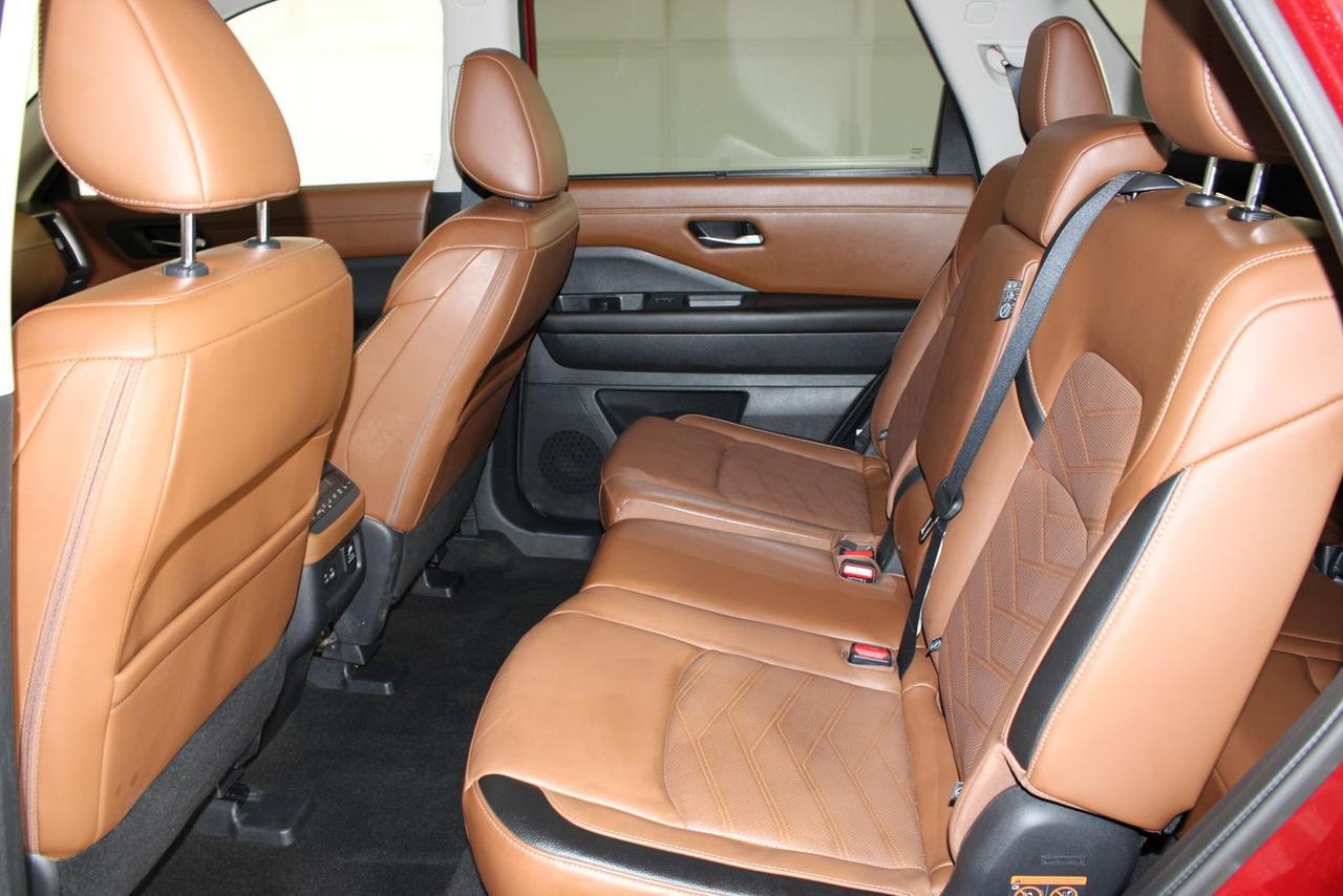 2023 Nissan Pathfinder Platinum Manassas VA