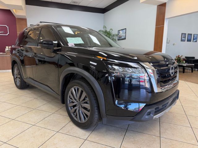 2023 Nissan Pathfinder SL 4WD