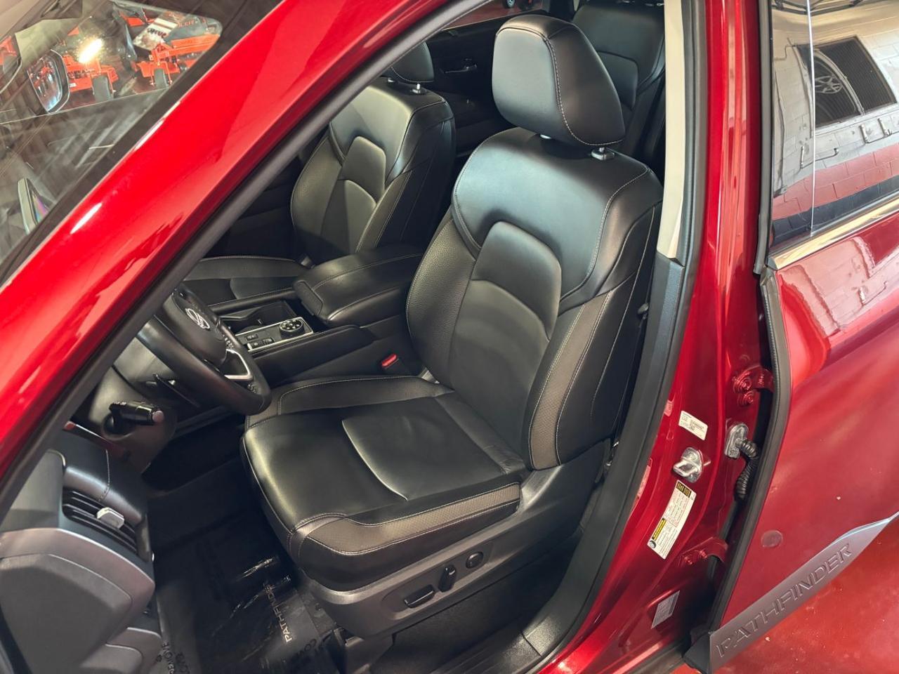 2023 Nissan Pathfinder SL 4WD Franklin OH