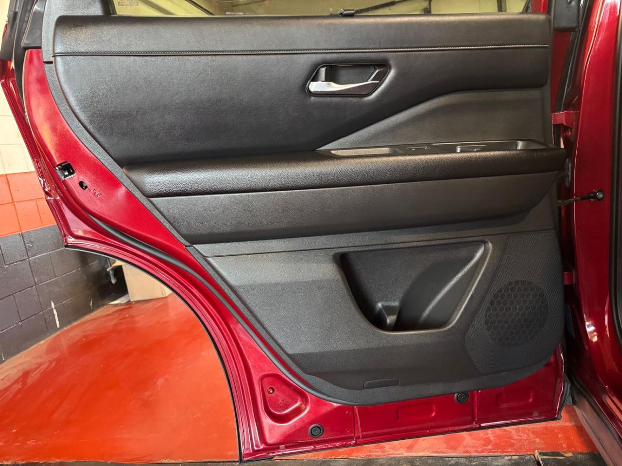 2023 Nissan Pathfinder SL 4WD Franklin OH