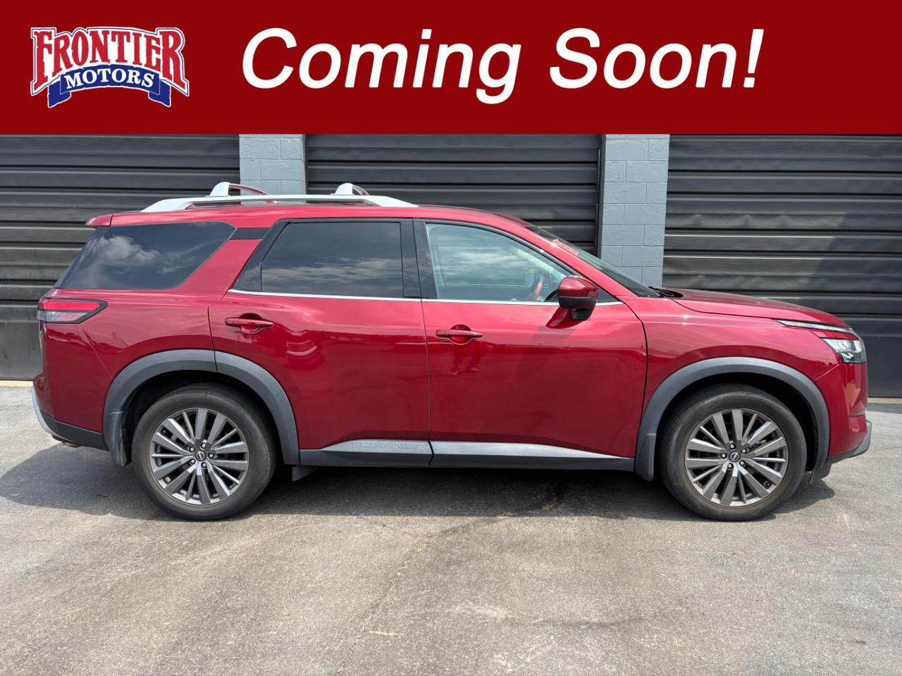 2023 Nissan Pathfinder SL 4WD