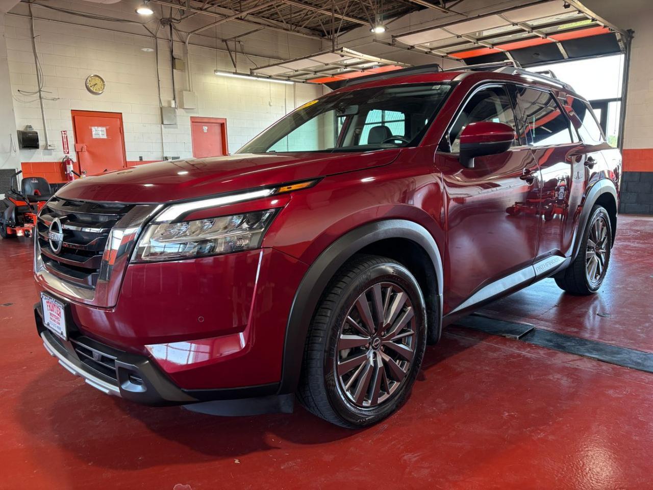2023 Nissan Pathfinder SL 4WD Franklin OH