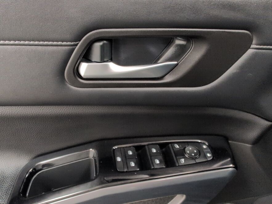 2023 Nissan Pathfinder SL Bozeman MT