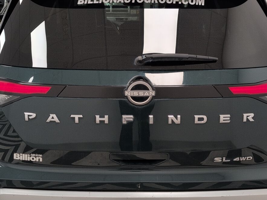 2023 Nissan Pathfinder SL Bozeman MT