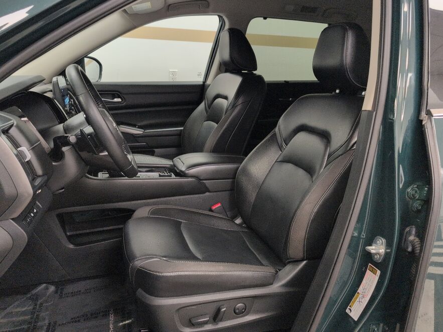2023 Nissan Pathfinder SL Bozeman MT