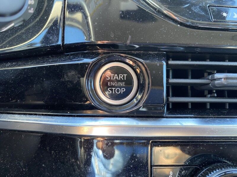 2023 Nissan Pathfinder SL Bristol  PA