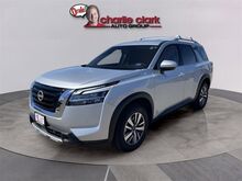 2023_Nissan_Pathfinder_SL_ El Paso TX