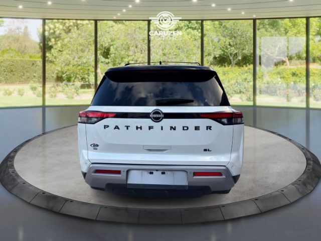 2023 Nissan Pathfinder SL FWD