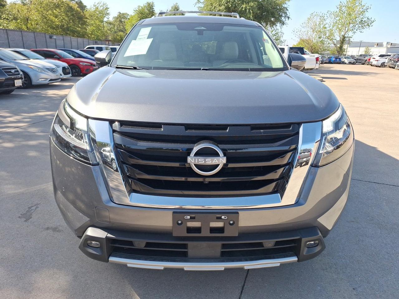 2023 Nissan Pathfinder SL Hurst TX