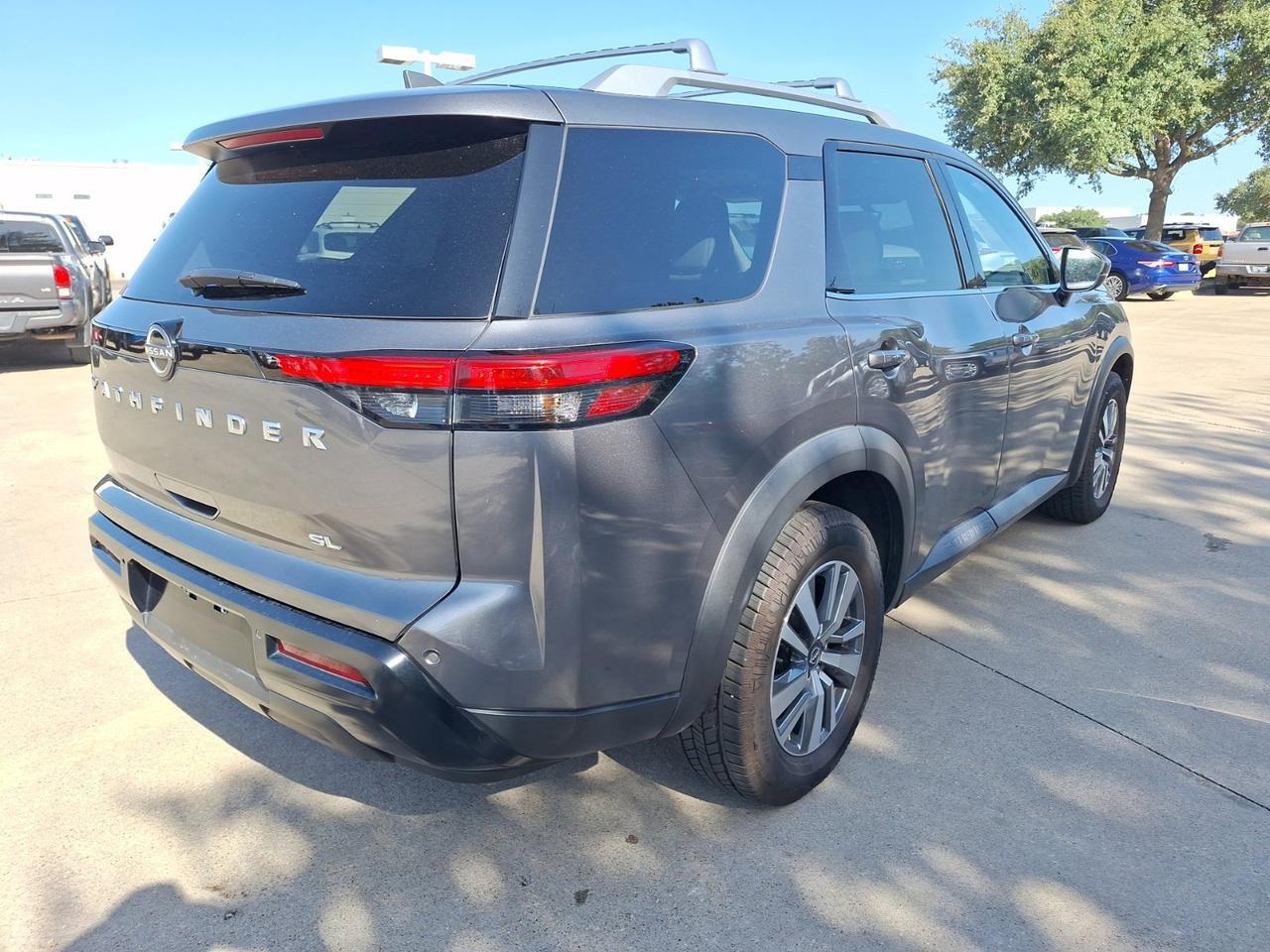 2023 Nissan Pathfinder SL Hurst TX