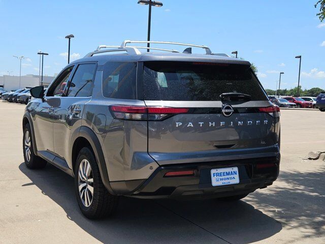 2023 Nissan Pathfinder SL Hurst TX