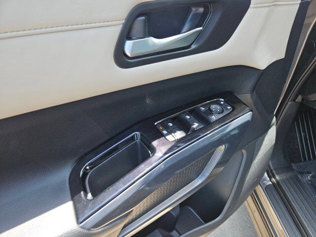 2023 Nissan Pathfinder SL Hurst TX