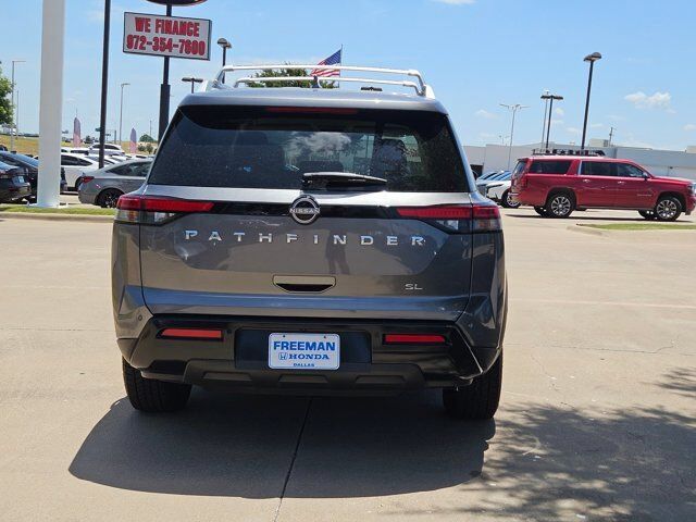 2023 Nissan Pathfinder SL Hurst TX