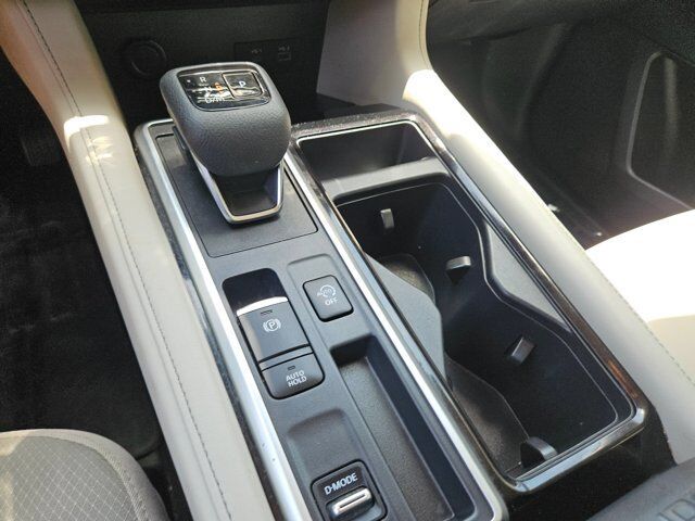 2023 Nissan Pathfinder SL Hurst TX