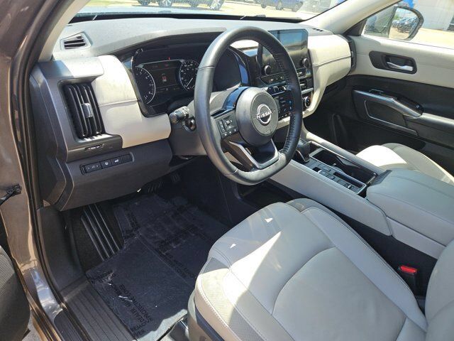 2023 Nissan Pathfinder SL Hurst TX