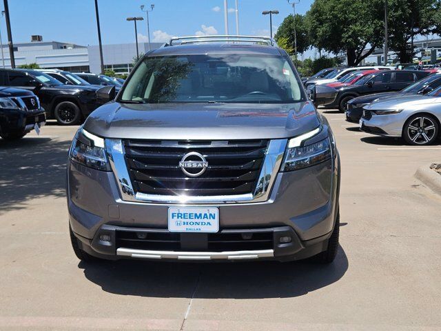 2023 Nissan Pathfinder SL Hurst TX