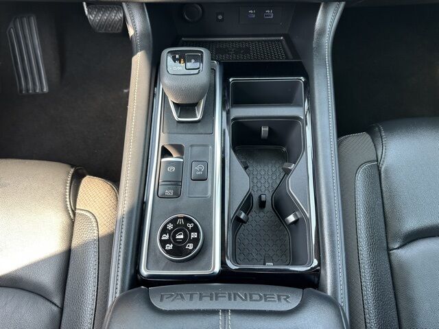 2023 Nissan Pathfinder SL Hoffman Estates IL