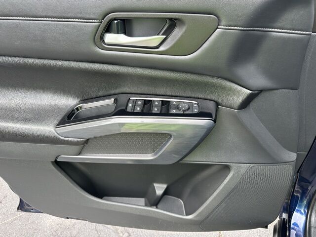 2023 Nissan Pathfinder SL Hoffman Estates IL