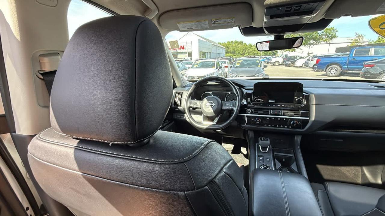 2023 Nissan Pathfinder SL Medford MA