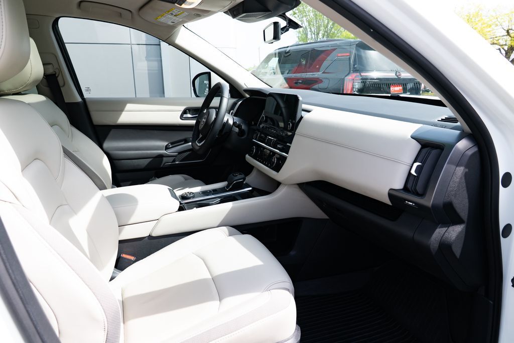 2023 Nissan Pathfinder SL Beaverton OR