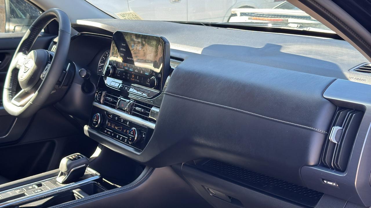 2023 Nissan Pathfinder SL  Selma TX