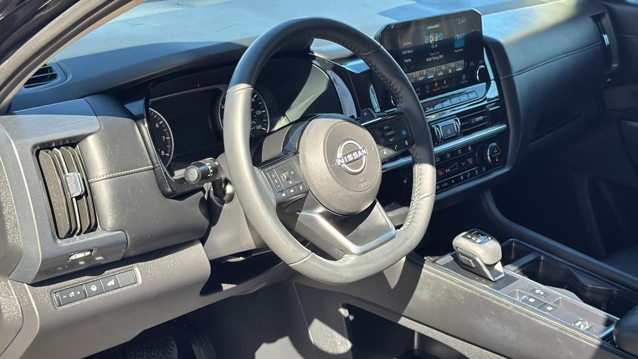 2023 Nissan Pathfinder SL  Selma TX