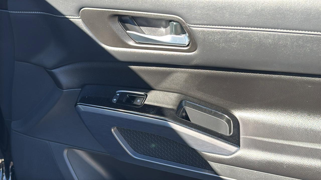 2023 Nissan Pathfinder SL  Selma TX