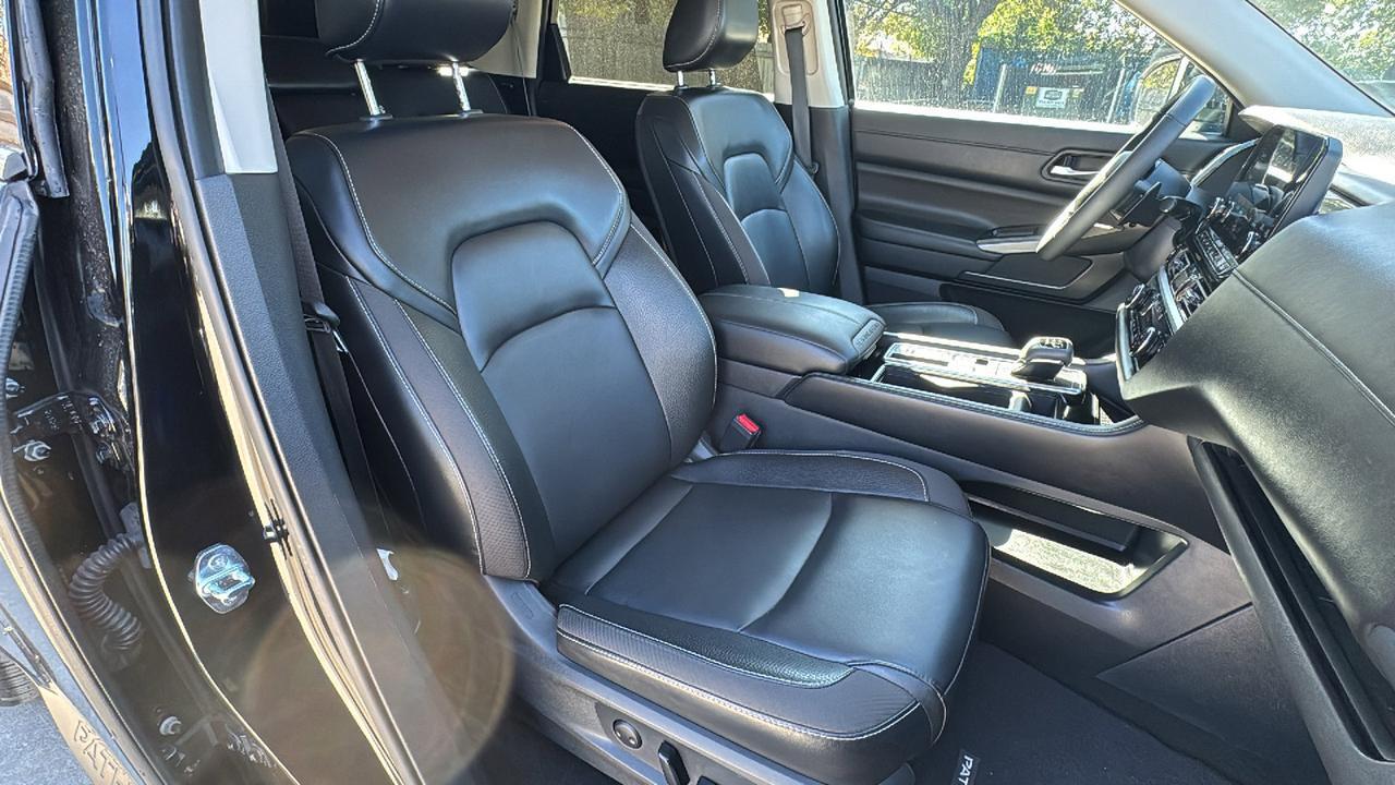 2023 Nissan Pathfinder SL  Selma TX