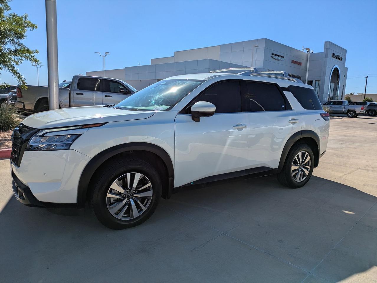 2023 Nissan Pathfinder SL Castroville TX