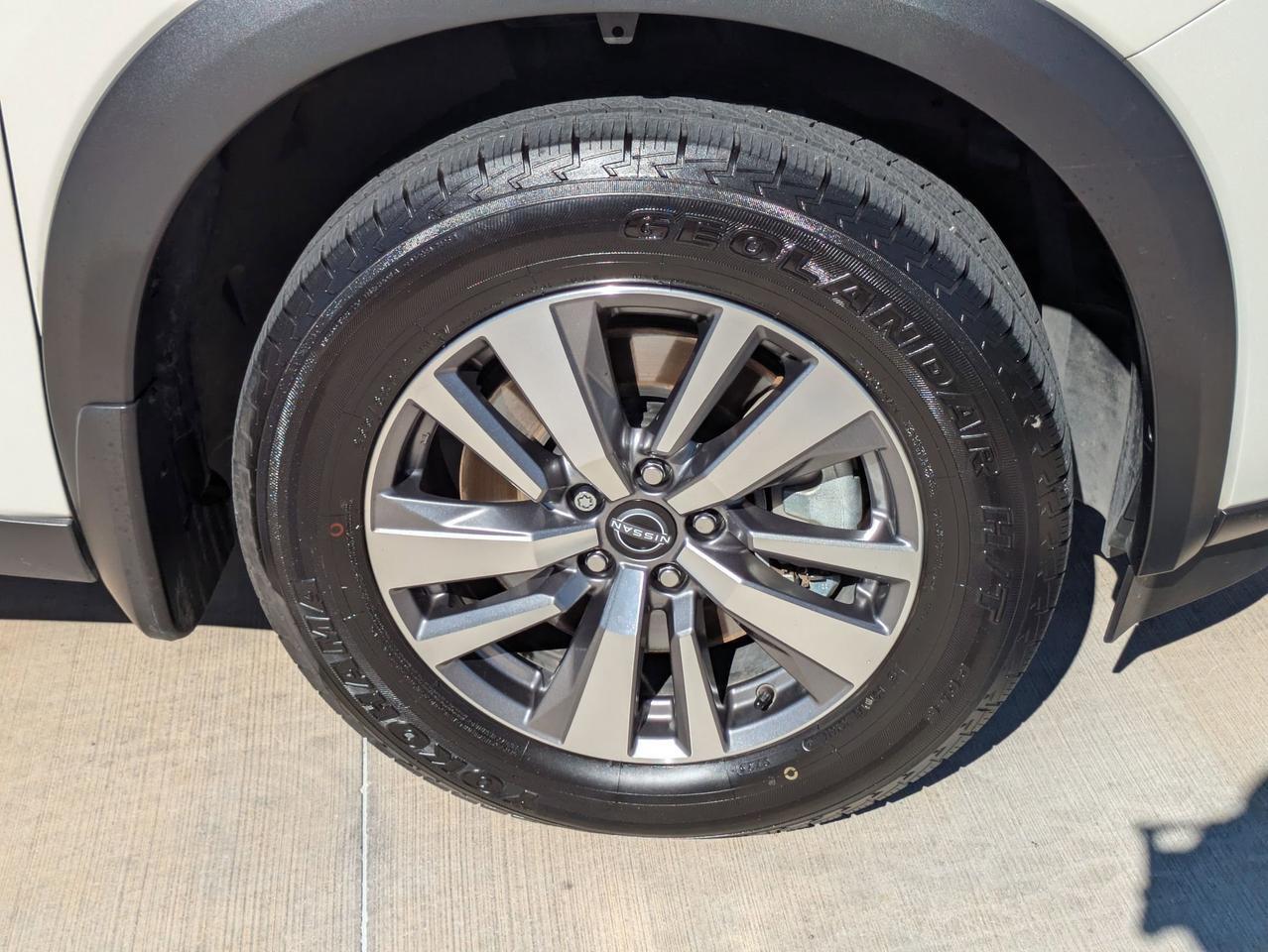 2023 Nissan Pathfinder SL Castroville TX