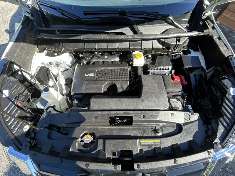 2023 Nissan Pathfinder SL Webster MA