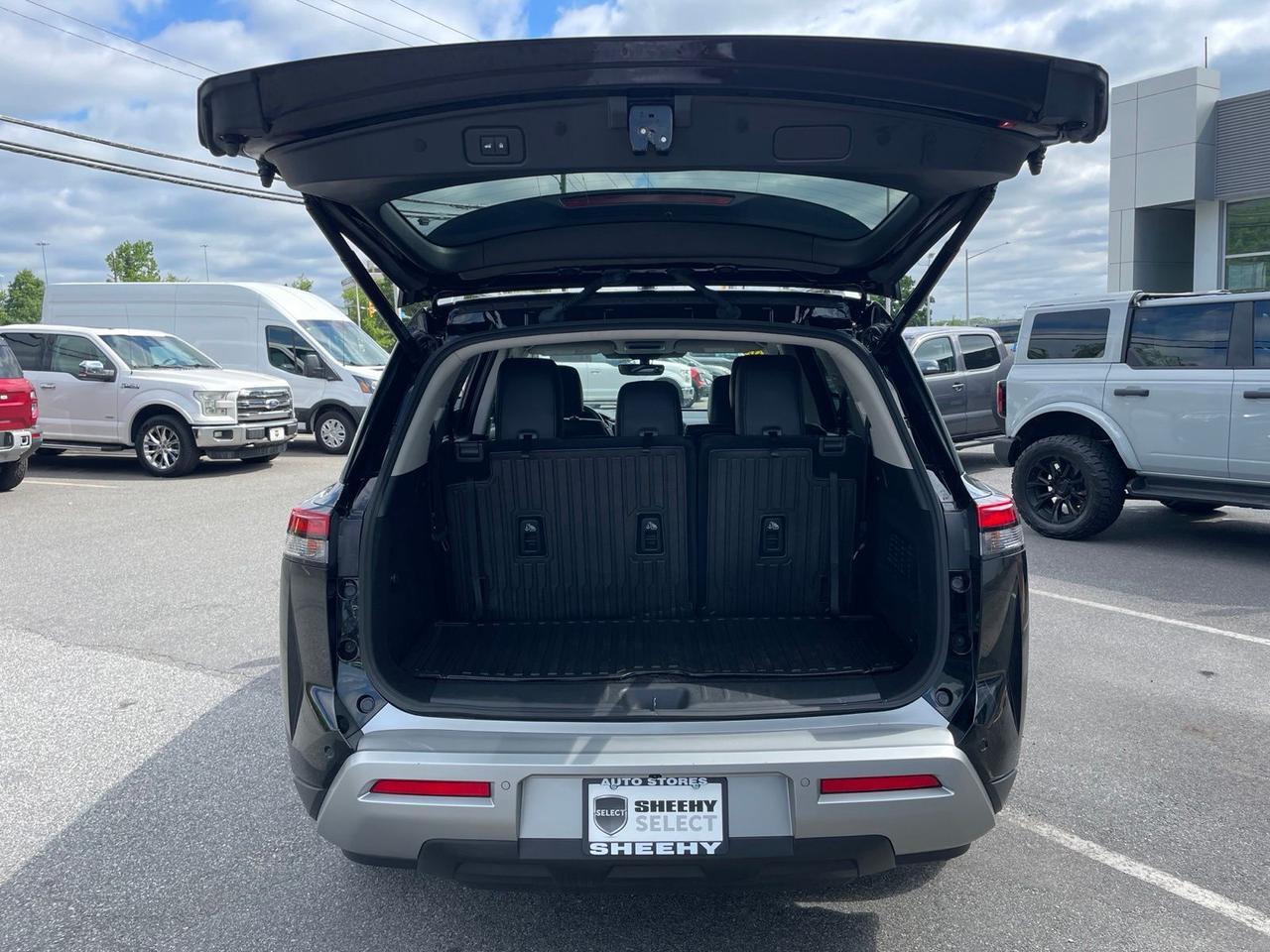 2023 Nissan Pathfinder SL Springfield VA
