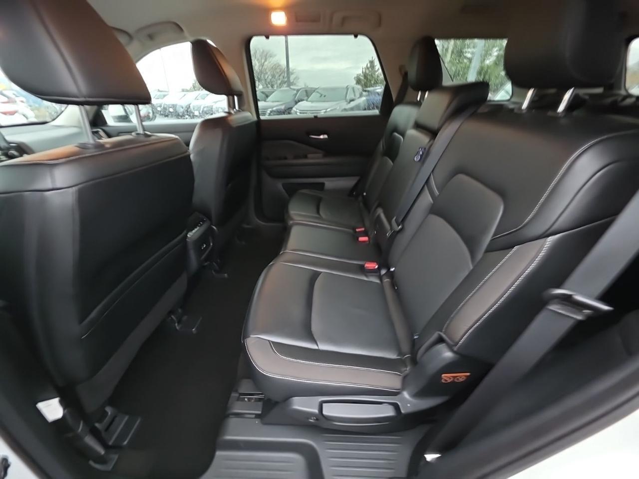 2023 Nissan Pathfinder SL Glen Burnie MD