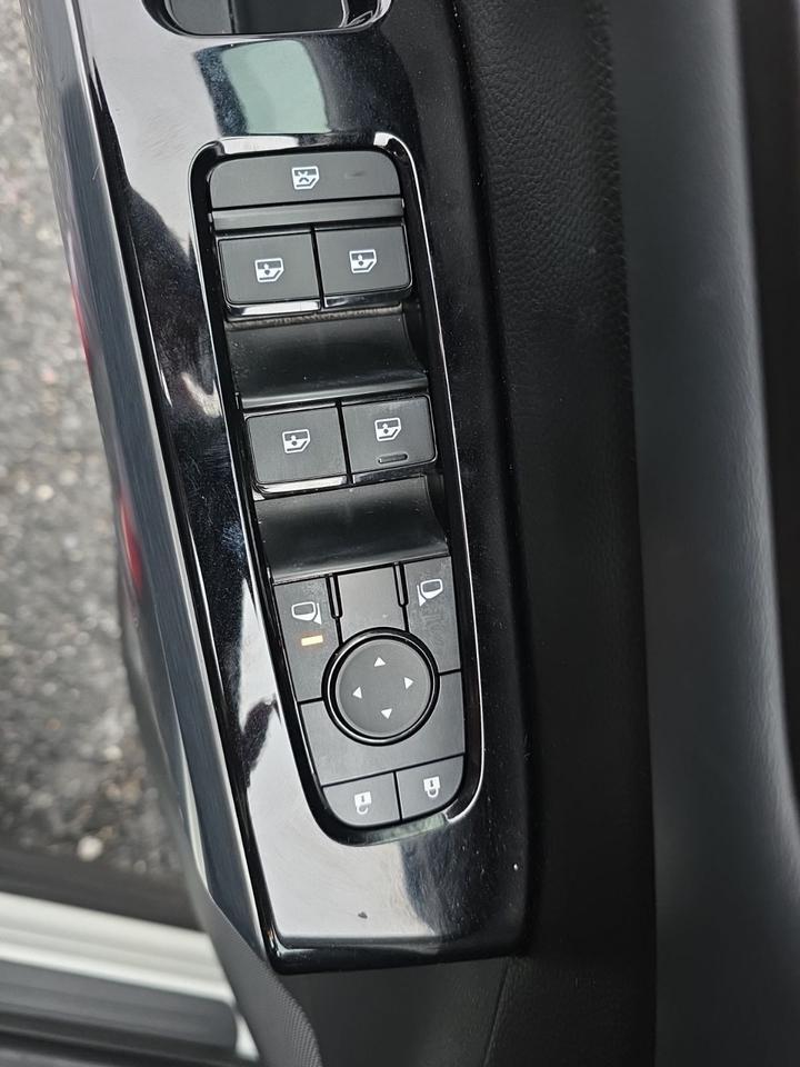 2023 Nissan Pathfinder SL Glen Burnie MD