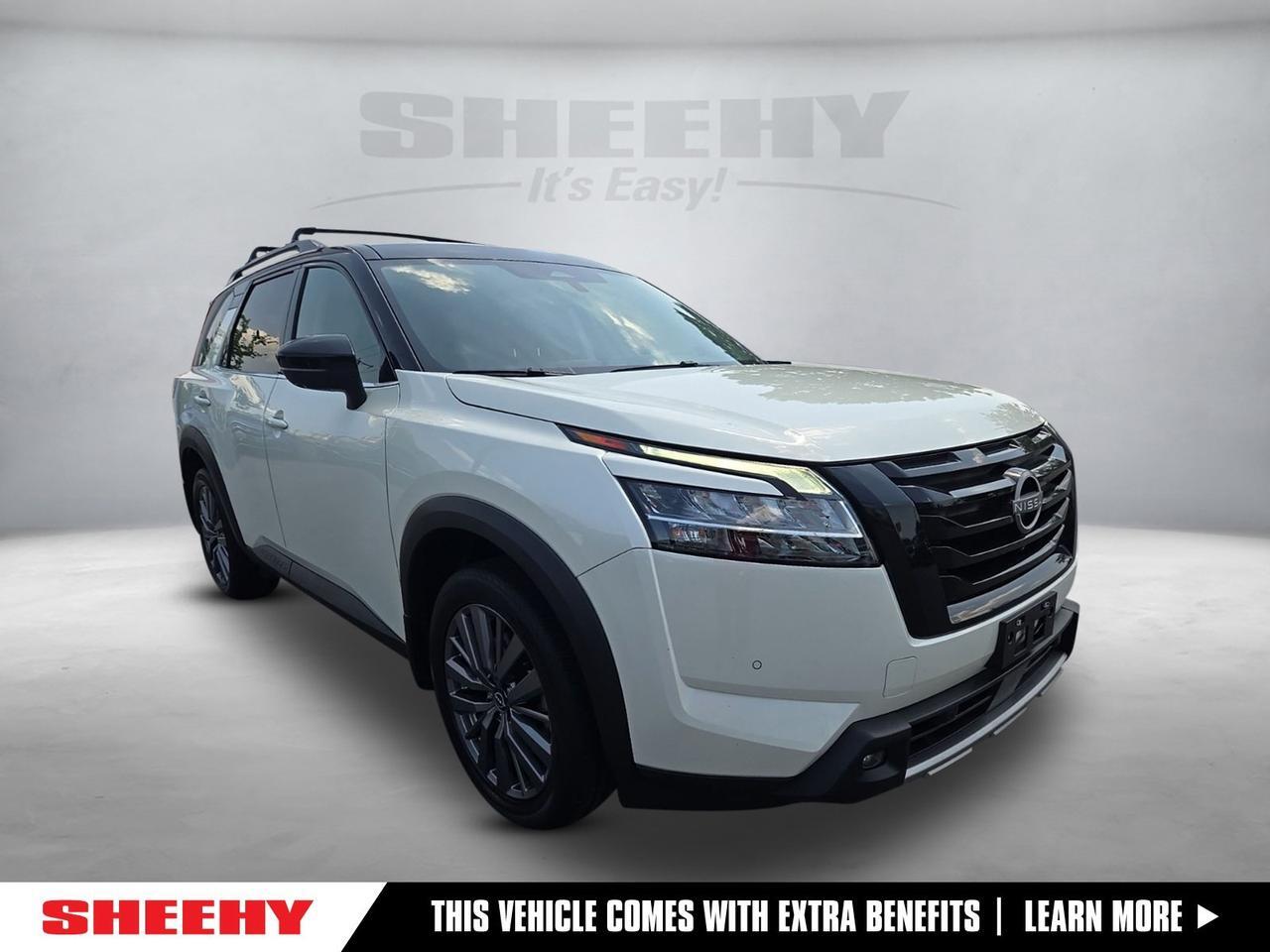 2023 Nissan Pathfinder SL