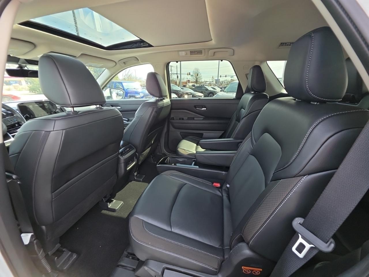 2023 Nissan Pathfinder SL Glen Burnie MD