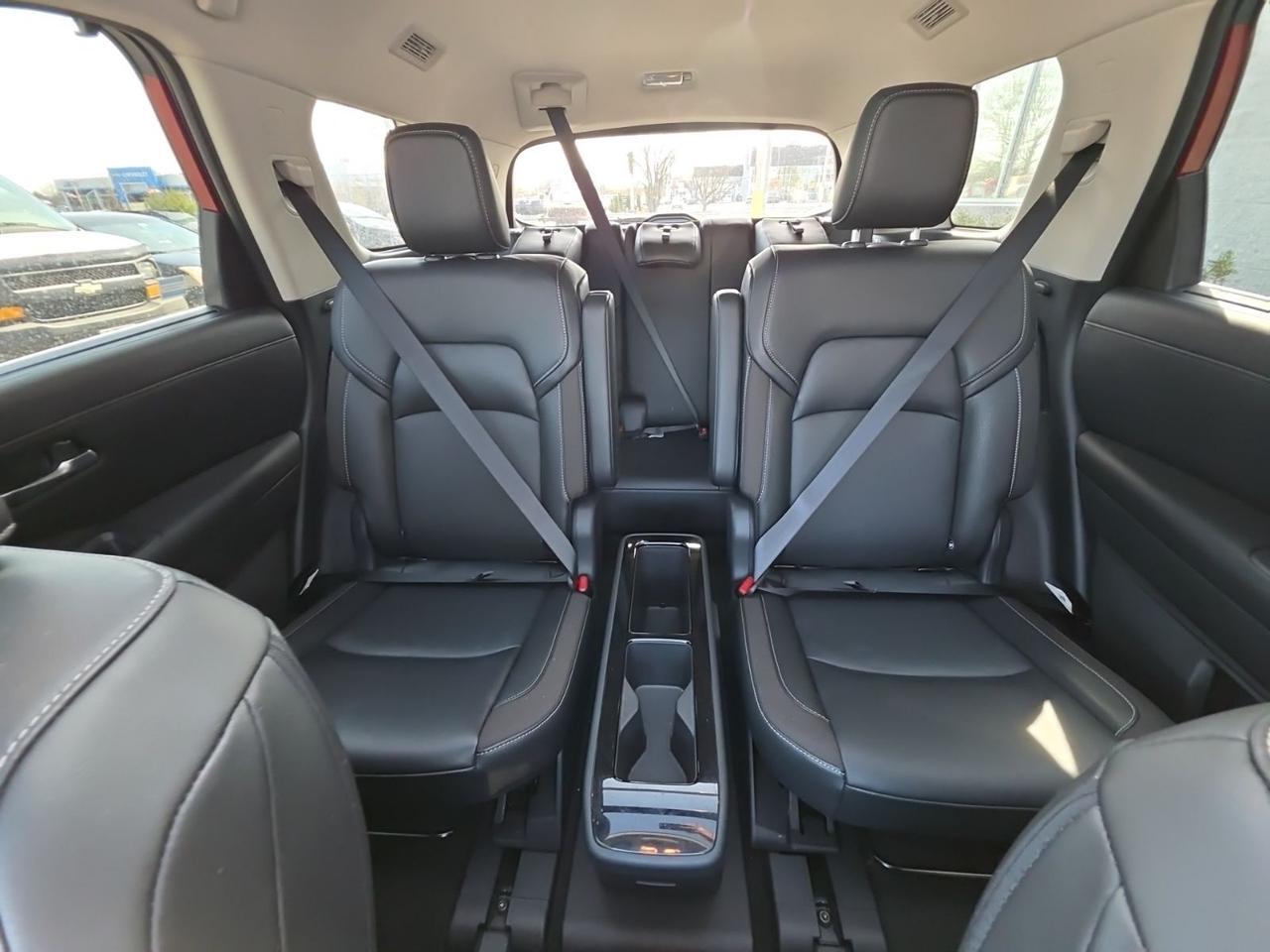 2023 Nissan Pathfinder SL Glen Burnie MD