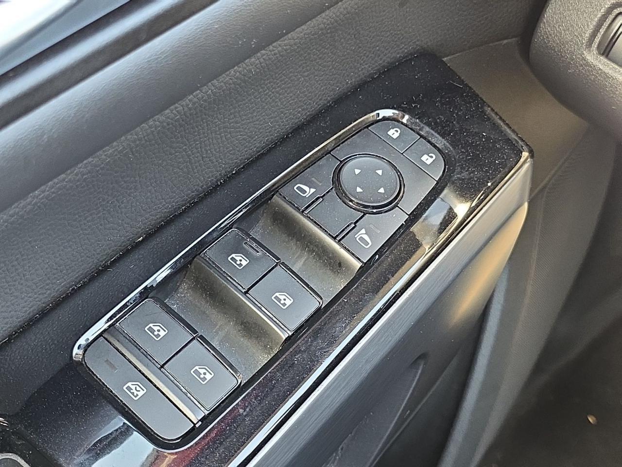 2023 Nissan Pathfinder SL Glen Burnie MD