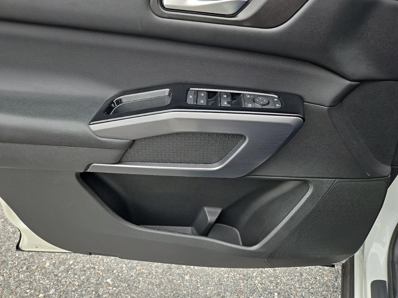 2023 Nissan Pathfinder SL Glen Burnie MD