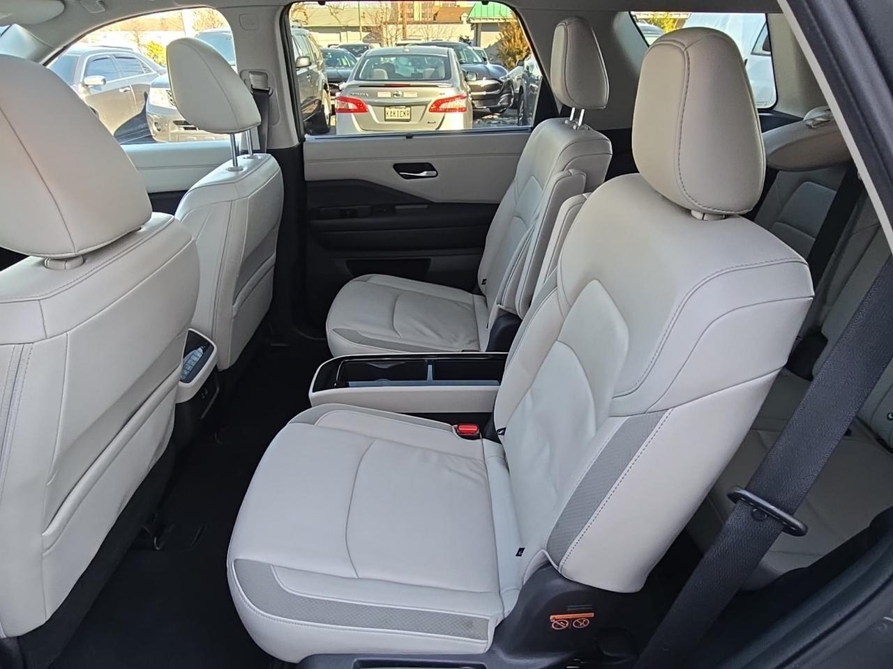 2023 Nissan Pathfinder SL Glen Burnie MD