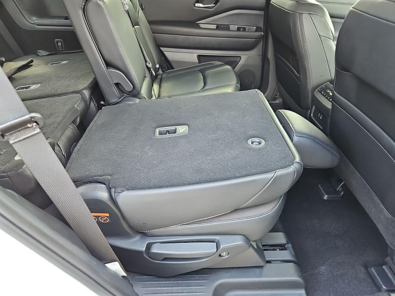 2023 Nissan Pathfinder SL Waldorf MD
