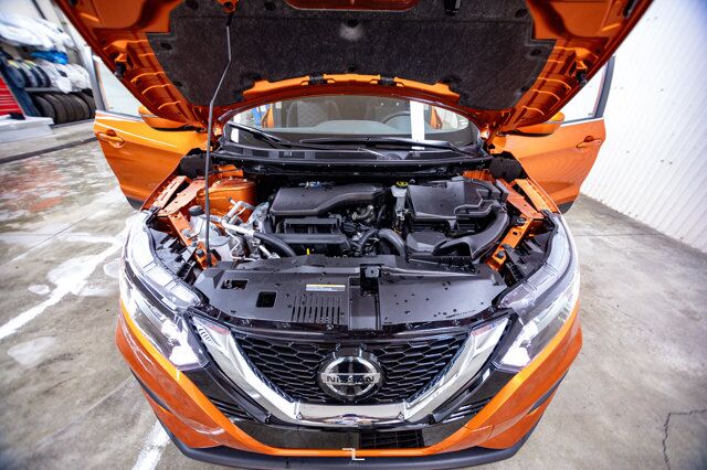 2023 Nissan Qashqai AWD SV Roof BCam Red Deer AB