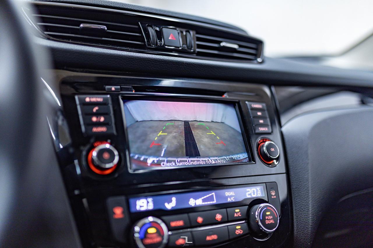2023 Nissan Qashqai AWD SV Roof BCam Red Deer AB