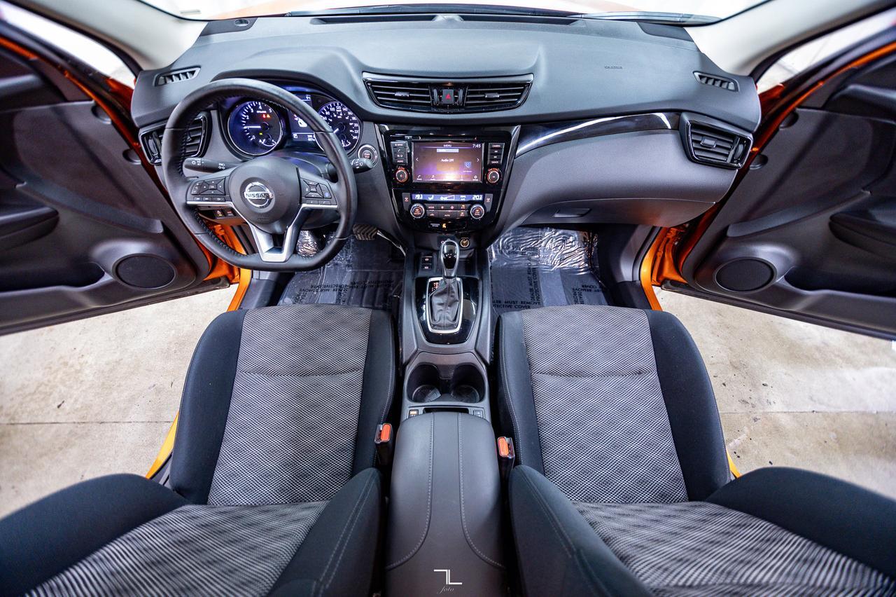 2023 Nissan Qashqai AWD SV Roof BCam Red Deer AB