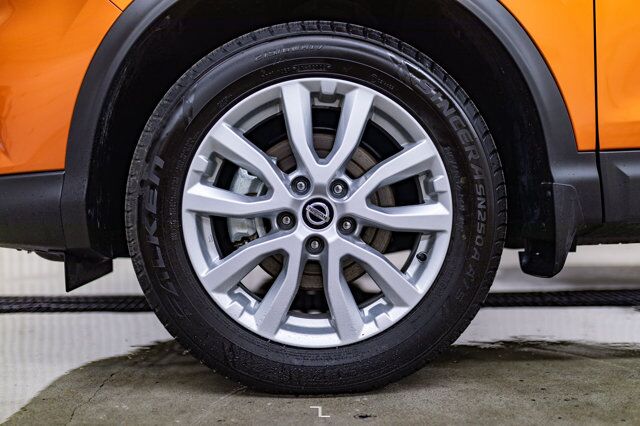 2023 Nissan Qashqai AWD SV Roof BCam Red Deer AB